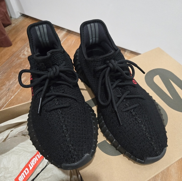 Yeezy Men size 8